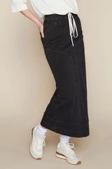 Kama Skirt Dark Black Denim