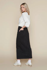 Kama Skirt Dark Black Denim